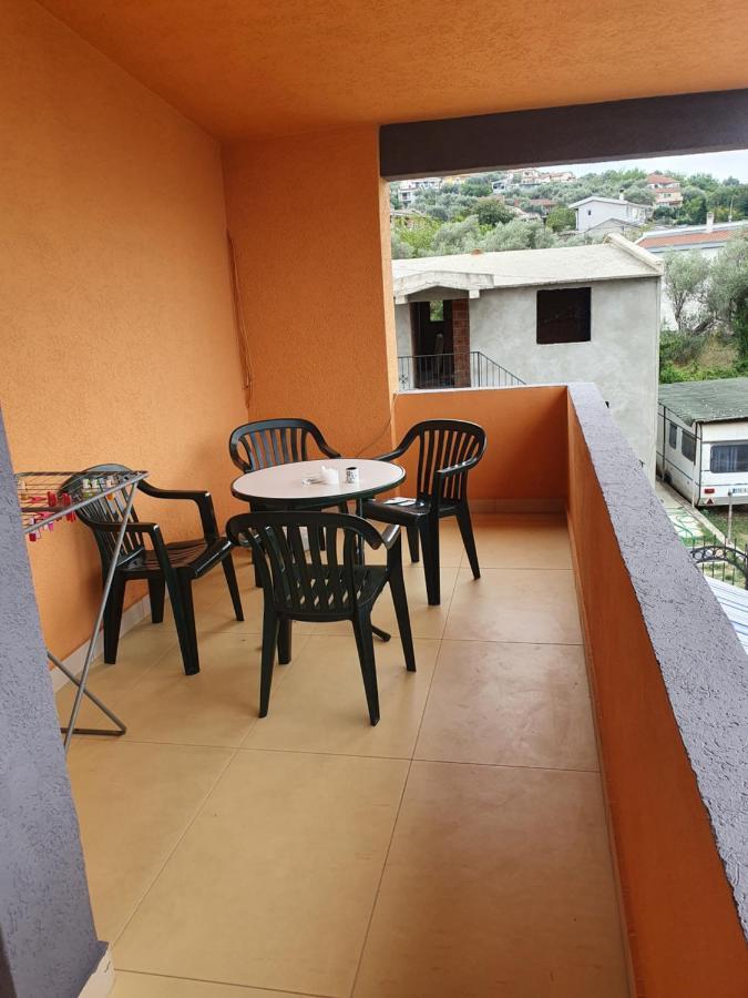 Kuca Otel Bar Dış mekan fotoğraf