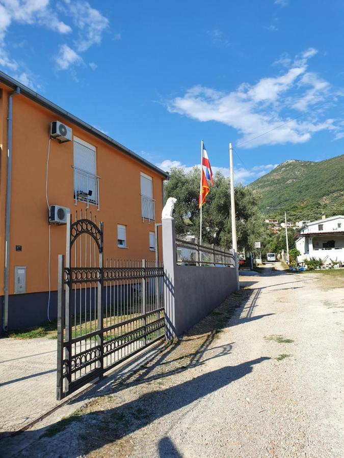 Kuca Otel Bar Dış mekan fotoğraf